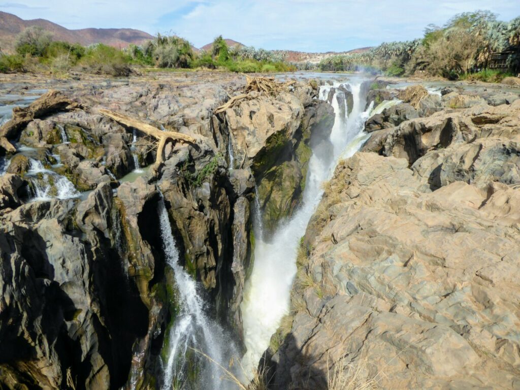 De indrukwekkende Epupa Waterval - Namibië