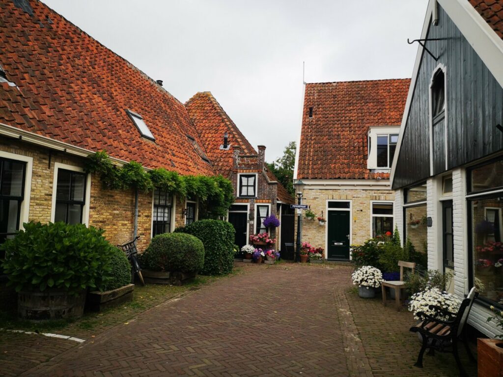 Wandelen op de Wadden - Streekpad Waddenwandelen - 4 Etappes Rondje Texel - 76 km