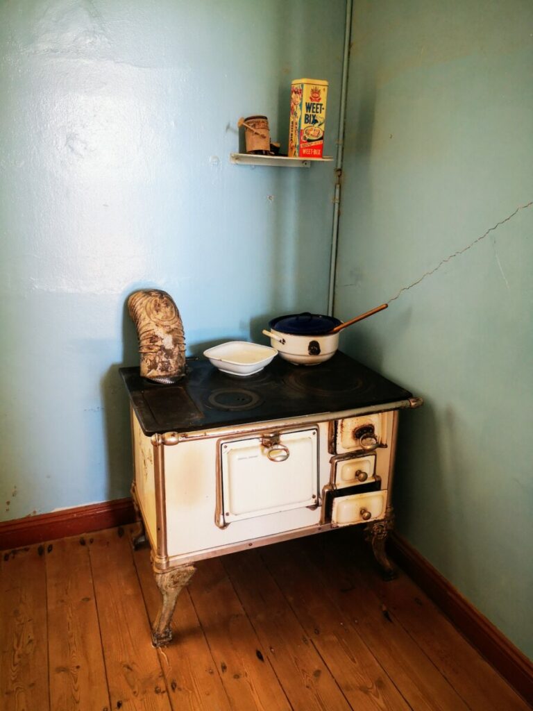 Spookstad Kolmanskop nabij Duitse stadje Lüderitz Spookstad Kolmanskop nabij Duitse stadje Lüderitz