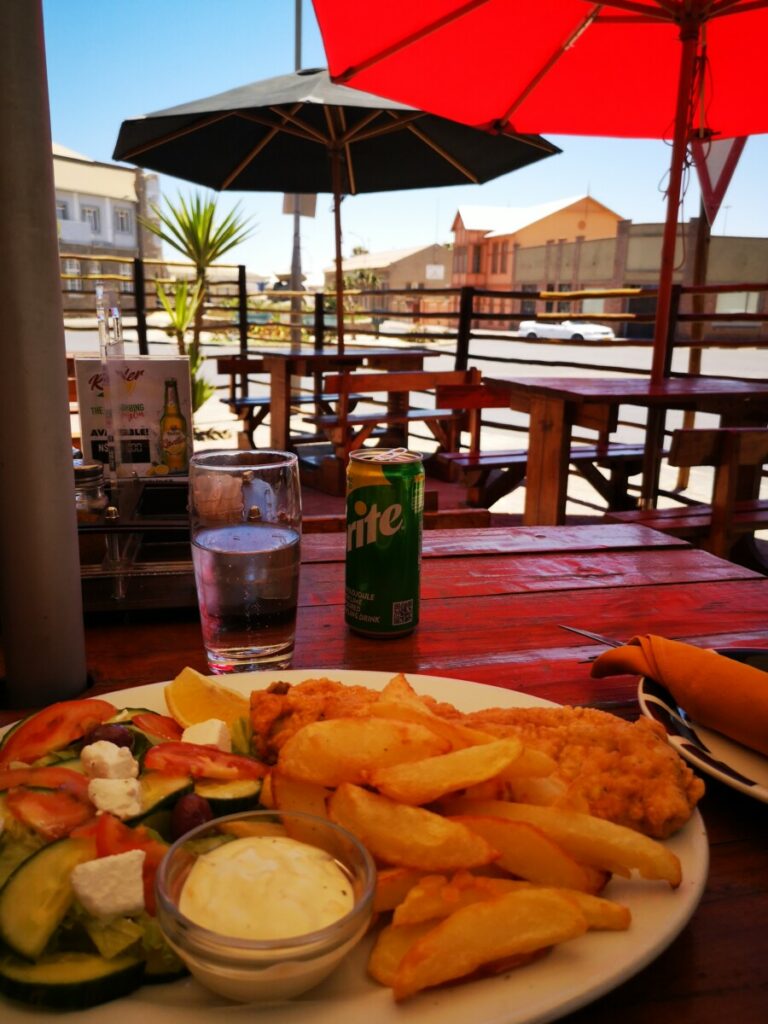 Eten in Lüderitz nabij Spookstad Kolmanskop Eten in Lüderitz nabij Spookstad Kolmanskop