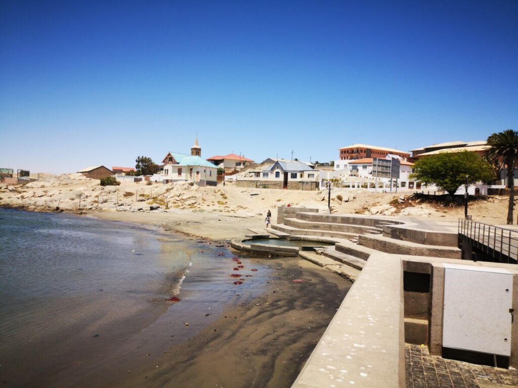 De Haven van Lüderitz nabij Spookstad Kolmanskop De Haven van Lüderitz nabij Spookstad Kolmanskop