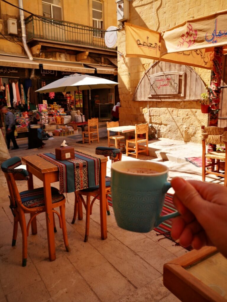 Bezoek Salt - Koffie in Hammam Street Bezoek Salt - Koffie in Hammam Street