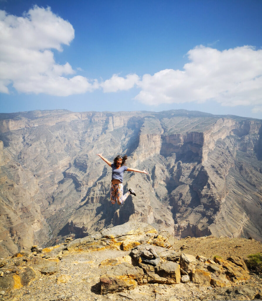 Balcony Hike in Jebel Shams, daar word je toch vrolijk van? Balcony Hike in Jebel Shams, daar word je toch vrolijk van?