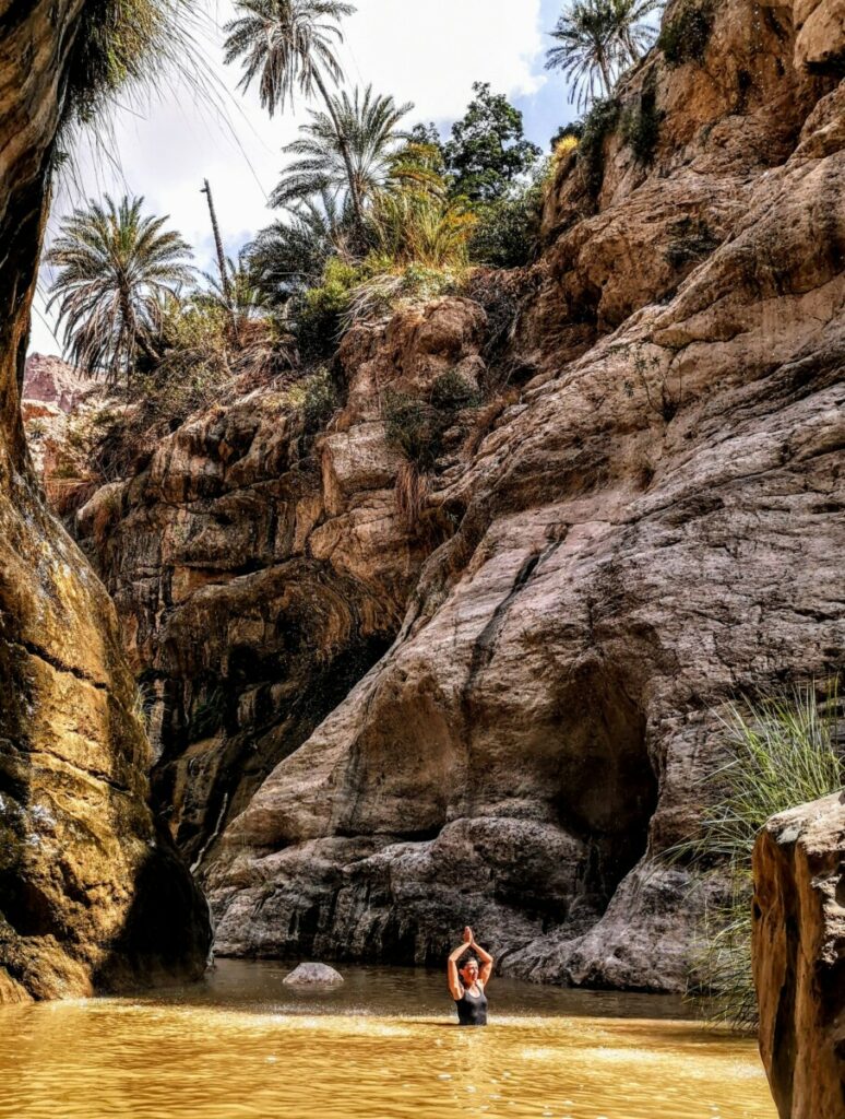 Yoga in de Wadi Tiwi - Oman Yoga in de Wadi Tiwi - Oman