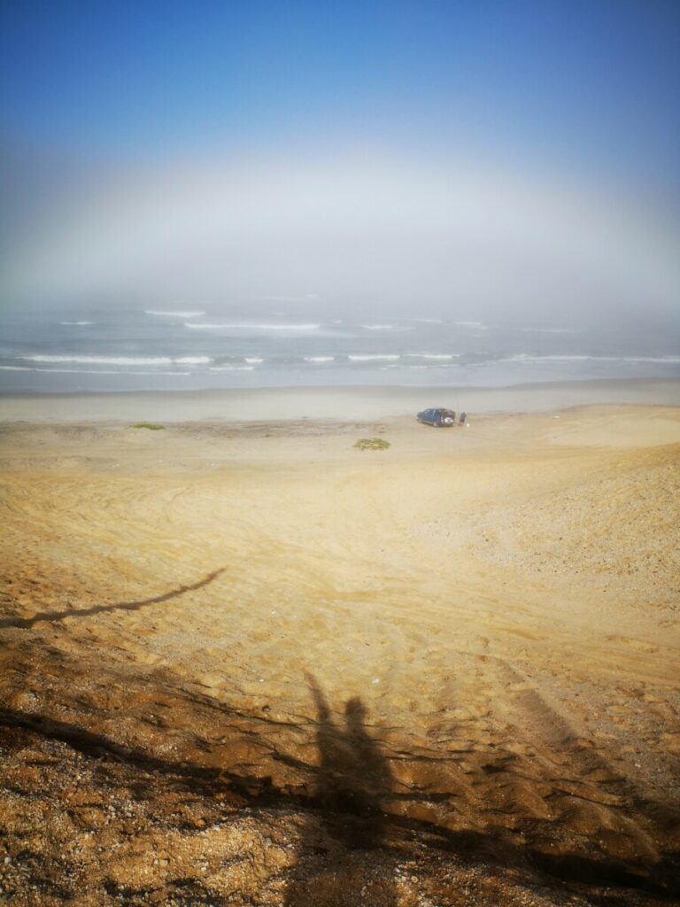 Roestige Scheepswrakken Skeleton Coast - Mist Halo - Namibië Roestige Scheepswrakken Skeleton Coast - Mist Halo - Namibië