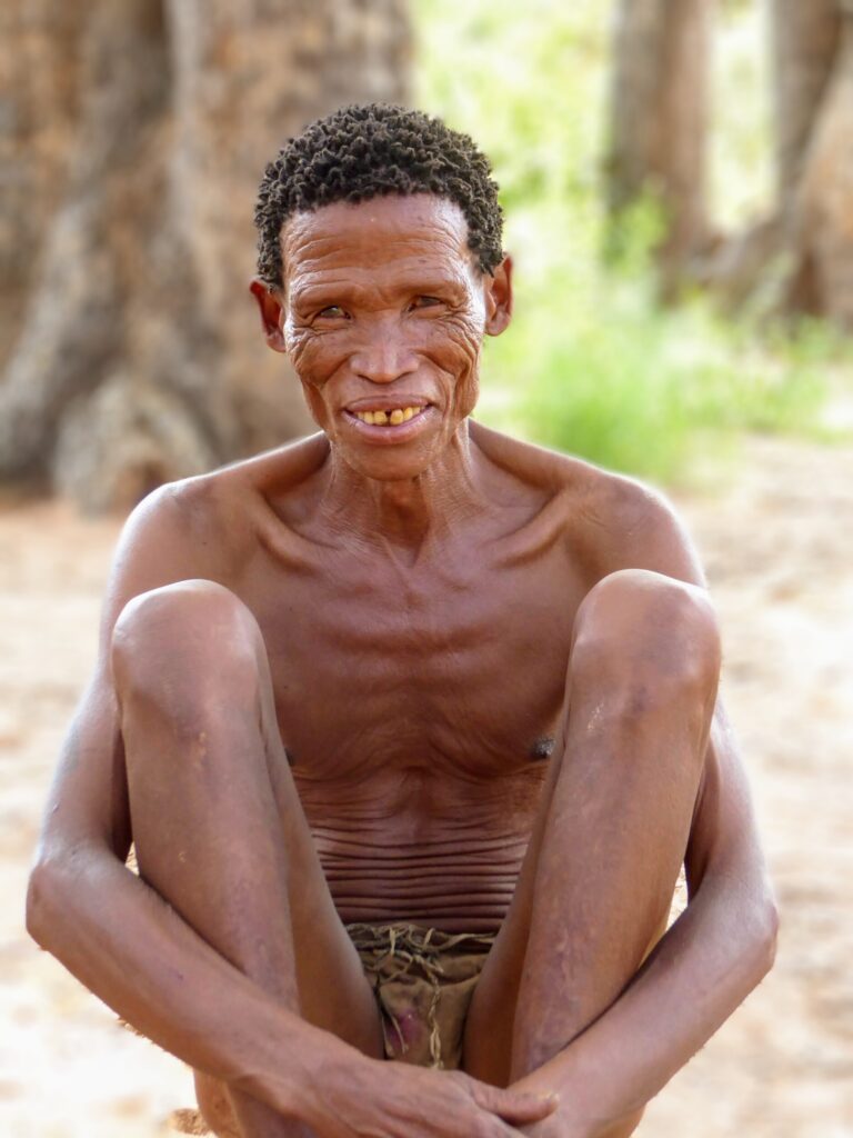 Portret San man - Ju/Hoansi San Stam - Namibie Portret San man - Ju/Hoansi San Stam - Namibie