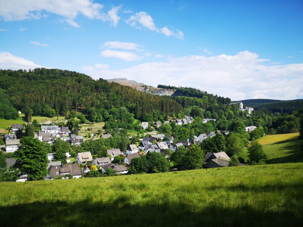 Wandelen rondom Winterberg, Duitsland - De Winterberger Hochtour wandelen - Wandelen over de skipistes van Winterberg - Duitsland Wandelen rondom Winterberg, Duitsland - De Winterberger Hochtour wandelen - Wandelen over de skipistes van Winterberg - Duitsland