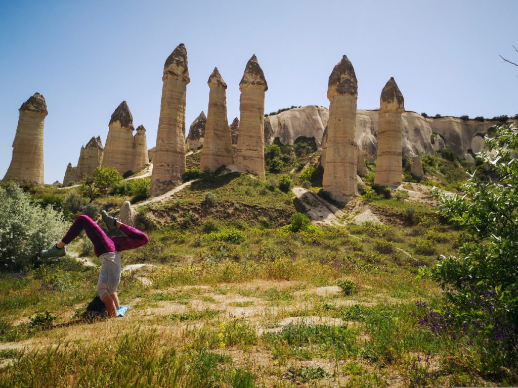 Yoga in de Love Valley - Cappadocië, Göreme - Turkije Yoga in de Love Valley - Cappadocië, Göreme - Turkije