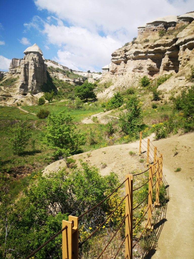 Hiken in Pigeon Valley bij Göreme - Cappadocië, Turkije Hiken in Pigeon Valley bij Göreme - Cappadocië, Turkije