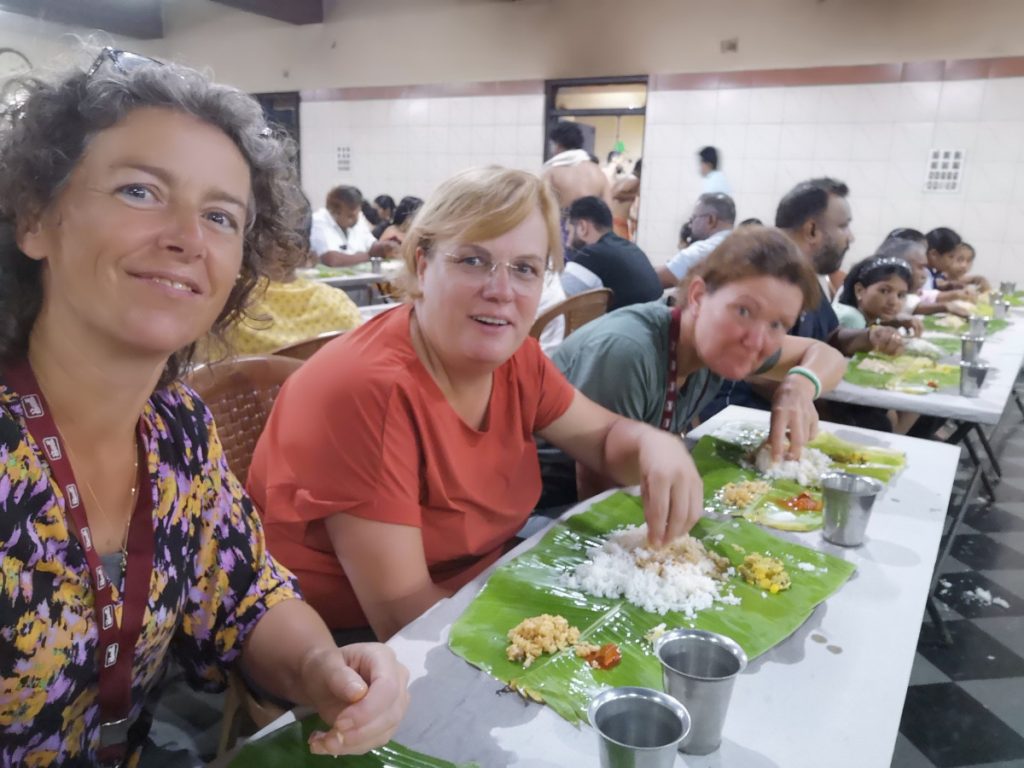 Eten in een tempel - India Eten in een tempel - India