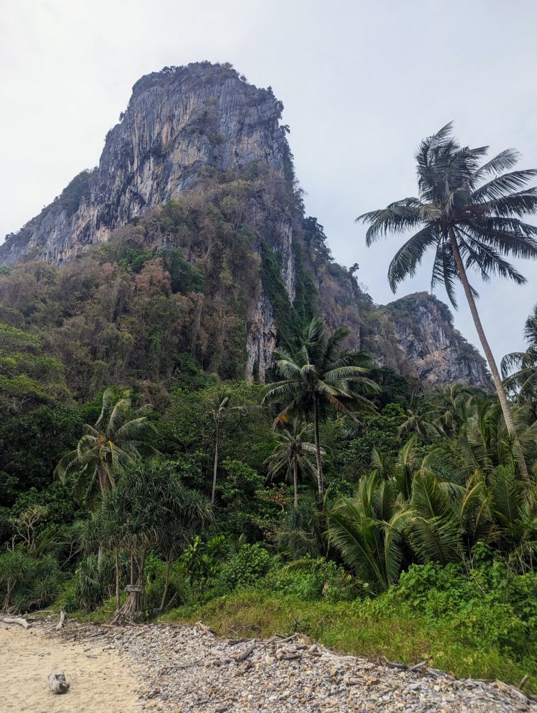 Sabai Beach - Kayakken bij Koh Mook - Thailand