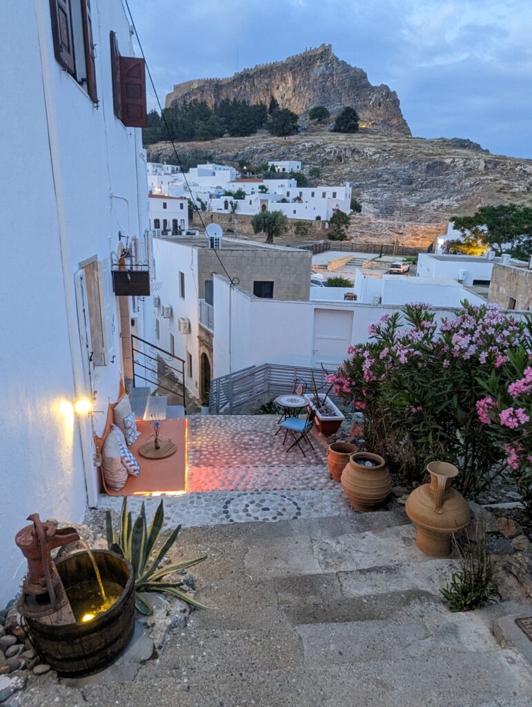 Lindos - Solo Roadtrip Rhodos - Highlights Rhodos in 3 dgn - Griekenland Lindos - Solo Roadtrip Rhodos - Highlights Rhodos in 3 dgn - Griekenland
