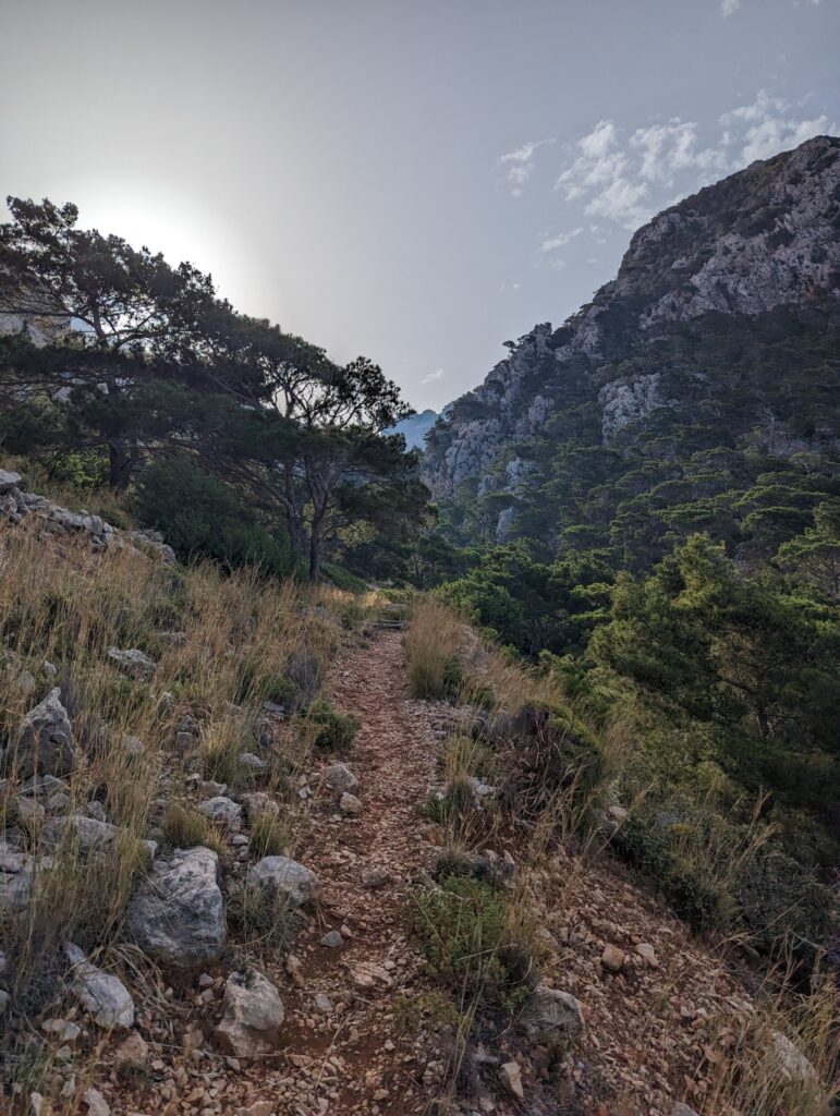 Avontuurlijk wandelen op Karpathos - Griekenland - Dag 3 Adia naar Stroumboulas Avontuurlijk wandelen op Karpathos - Griekenland - Dag 3 Adia naar Stroumboulas