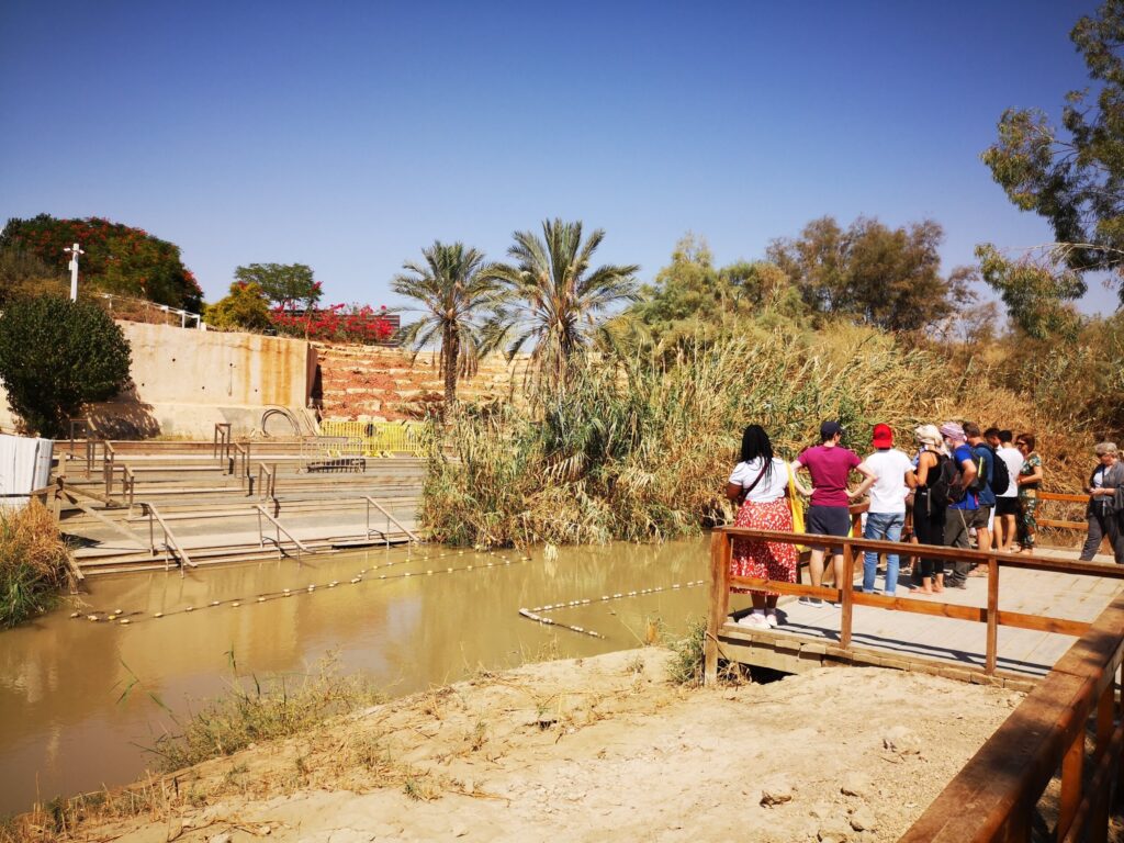 Trip vanuit Madaba - de plek waar Jezus gedoopt zou zijn Trip vanuit Madaba - de plek waar Jezus gedoopt zou zijn
