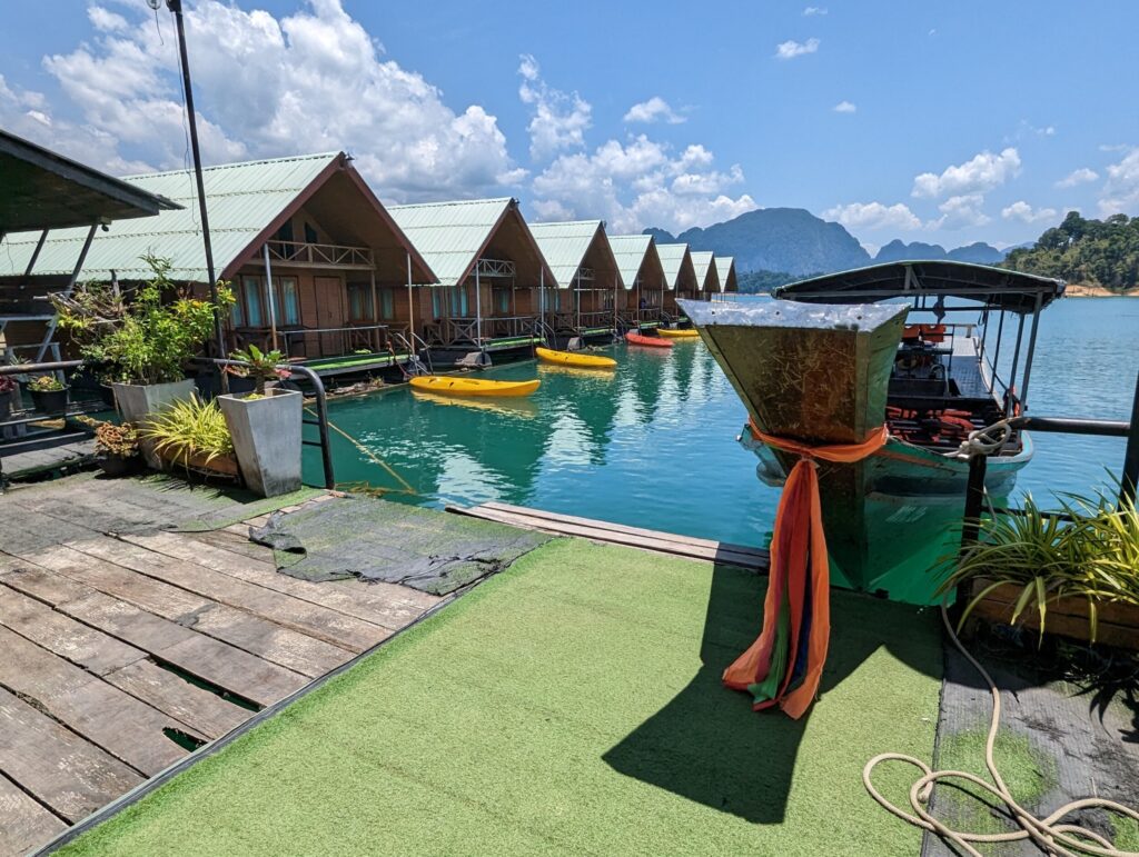 Keeree Warin Raft House - 2 dgn trip Khao Sok National Park