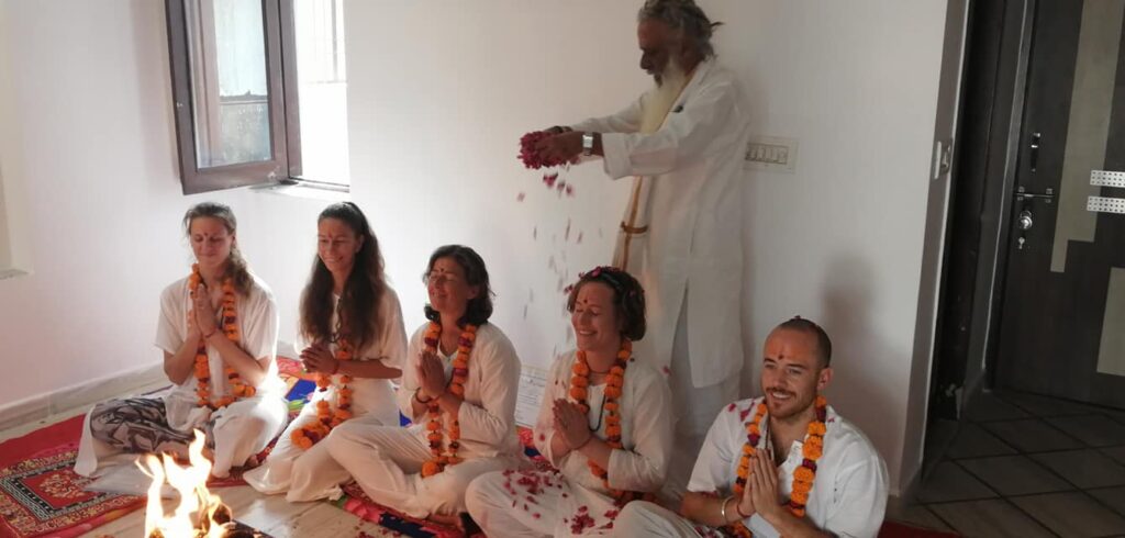 6 tips om mindful te leven - Pushkar - meditation temple - geslaagd 6 tips om mindful te leven - Pushkar - meditation temple - geslaagd