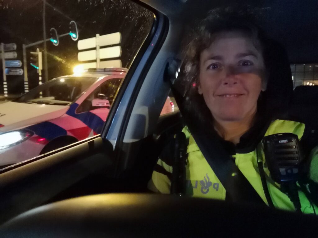 In de nachtdienst... Werken in coronatijd zorgde ervoor dat we als koppel in twee auto's reden. In de nachtdienst... Werken in coronatijd zorgde ervoor dat we als koppel in twee auto's reden.