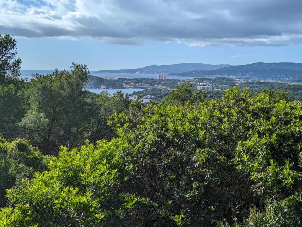 Hiken in Spanje langs de Costa Brava - Etappe Palamos naar Begur - GR92 Hiken in Spanje langs de Costa Brava kust - Etappe Palamos naar Begur - GR92