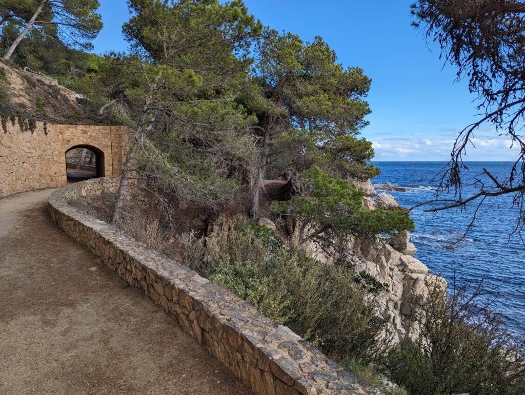 Hiken in Spanje langs de Costa Brava kust - Etappe Palamos naar Begur - GR92 Hiken in Spanje langs de Costa Brava kust - Etappe Palamos naar Begur - GR92