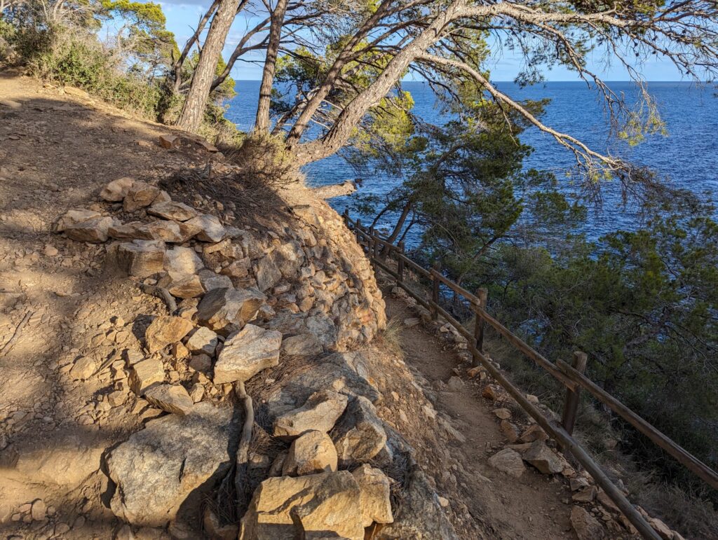 Hiken in Spanje - Etappe Palamos naar Begur - GR92 Hiken in Spanje langs de Costa Brava kust - Etappe Palamos naar Begur - GR92
