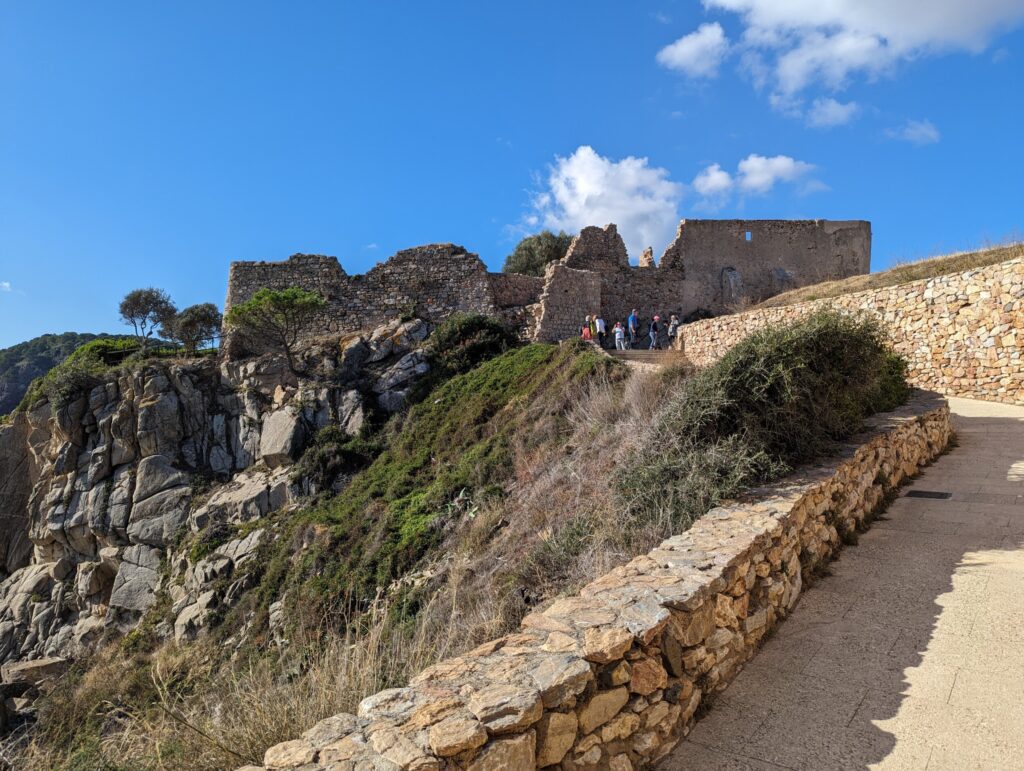 Hiken in Spanje langs de Costa Brava kust - Etappe Palamos naar Begur - GR92 Hiken in Spanje langs de Costa Brava kust - Etappe Palamos naar Begur - GR92