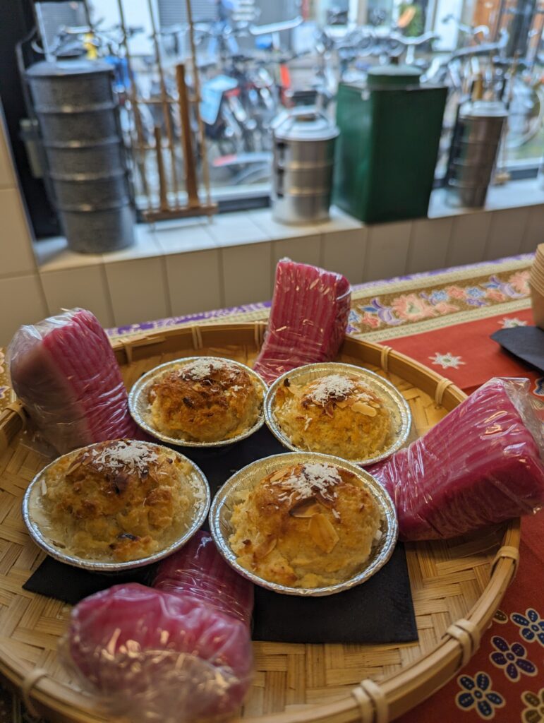 De lekkernijen bij Julia Indo Sweets & Treats Den Haag - Vegetarische Indonesische Foodtour De lekkernijen bij Julia Indo Sweets & Treats Den Haag - Vegetarische Indonesische Foodtour