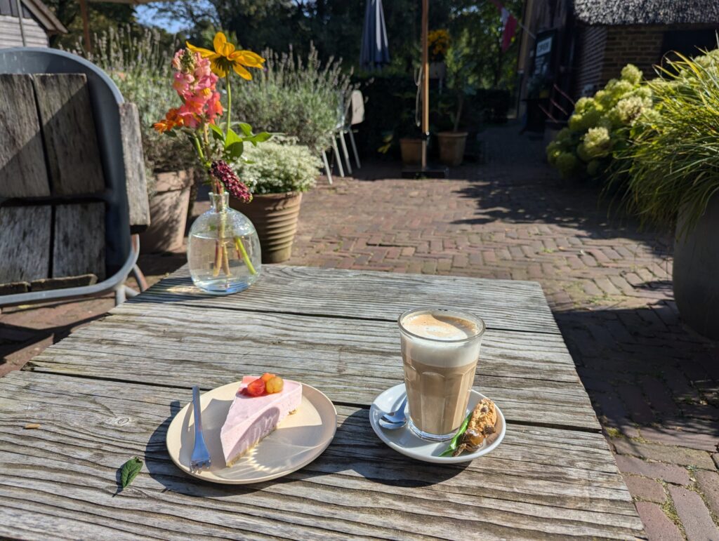 Rheezerkamer - Rheeze - Onderweg op het Pieterpad Rheezerkamer - Rheeze - Onderweg op het Pieterpad