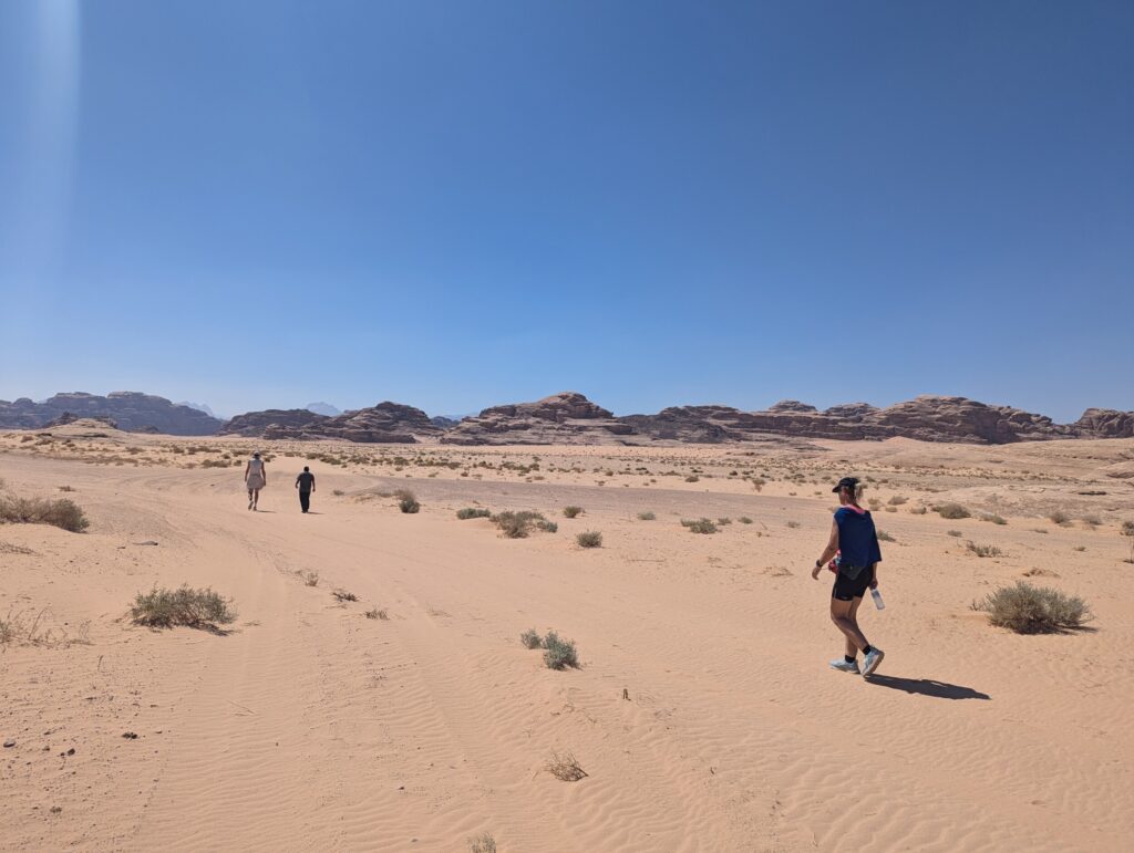 Wandelen in de Wadi Rum - Jordanie - Jordan Trail sectie 802 Wandelen in de Wadi Rum - Jordanie - Jordan Trail sectie 802